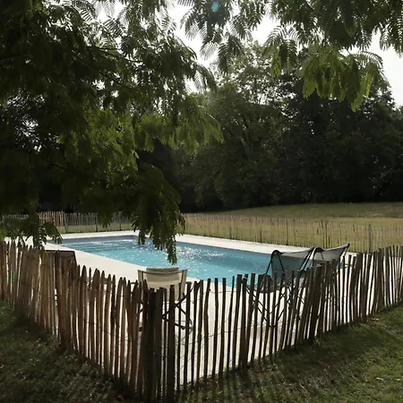 Сasa de vacaciones La Chartreuse Maison D'artistes